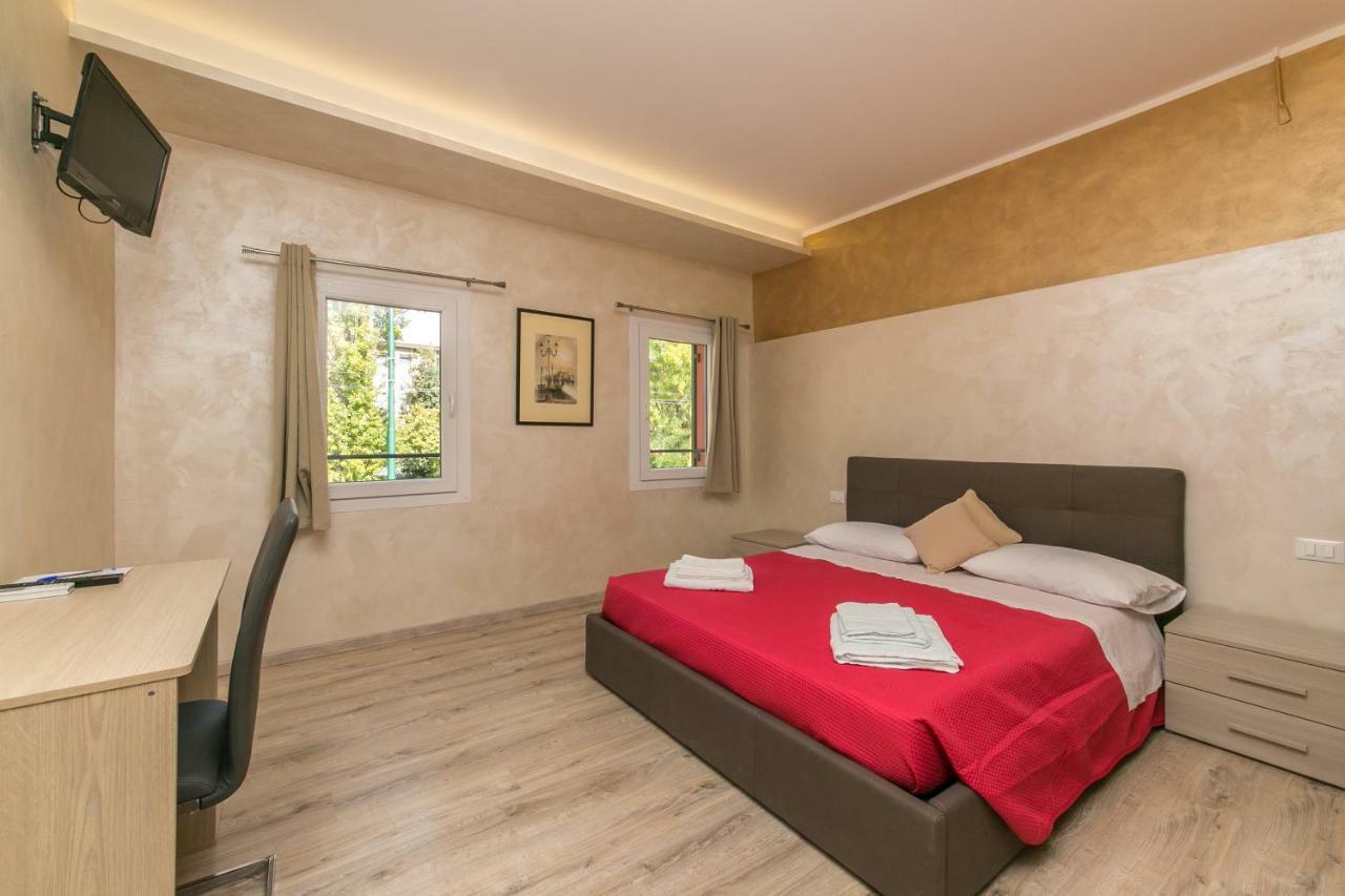 Red Lion Guest House Mestre Dış mekan fotoğraf